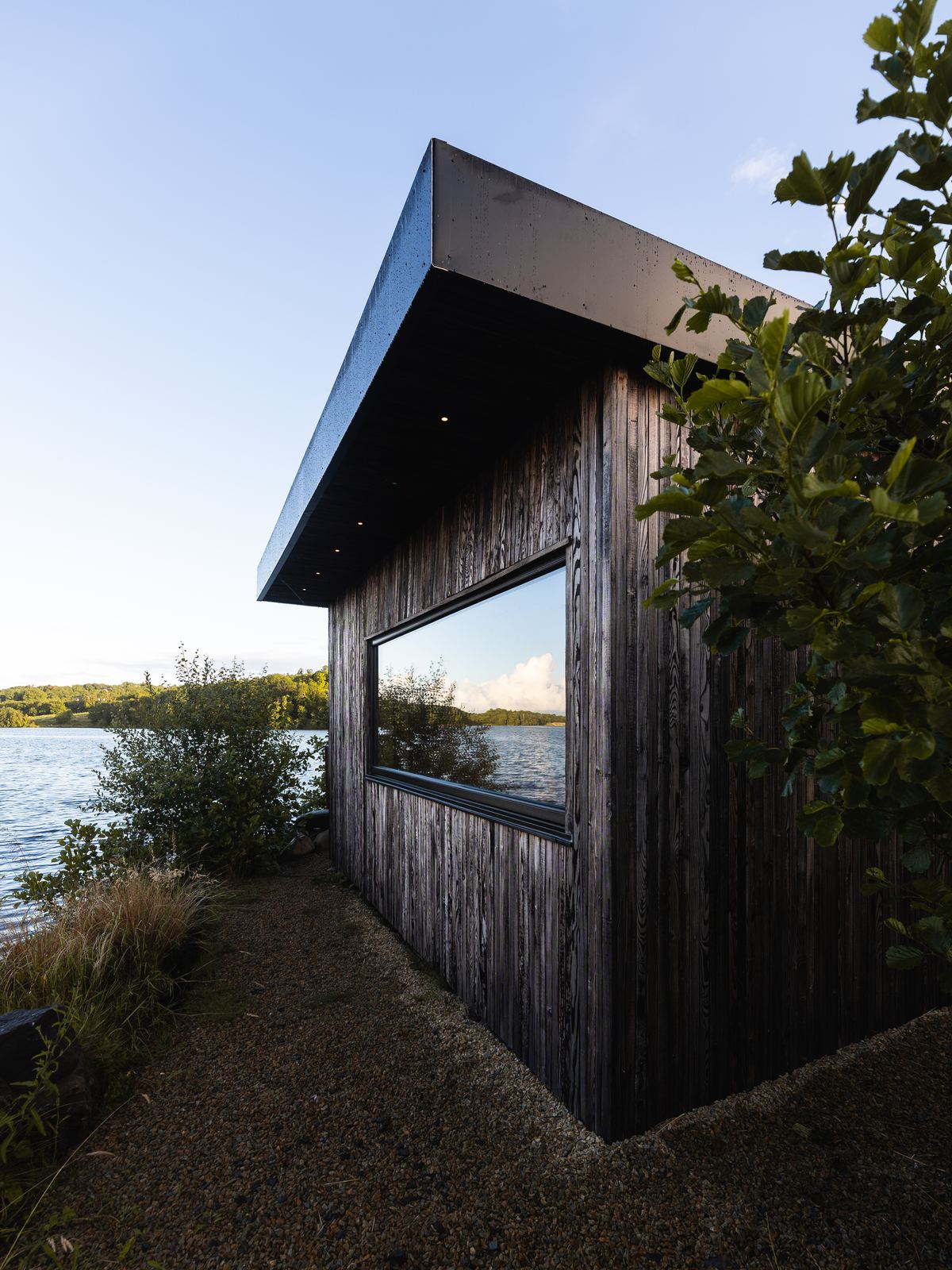 Resorts, cabins and hideaways
