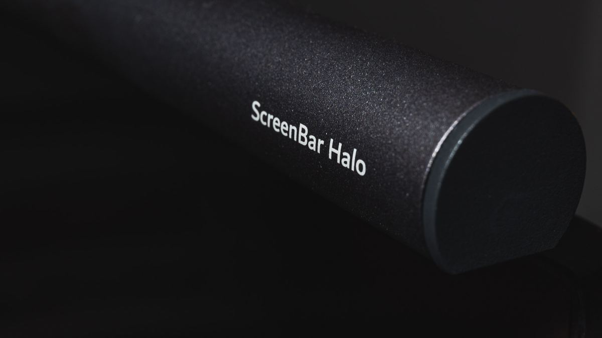 BenQ ScreenBar Halo product detail on a dark background