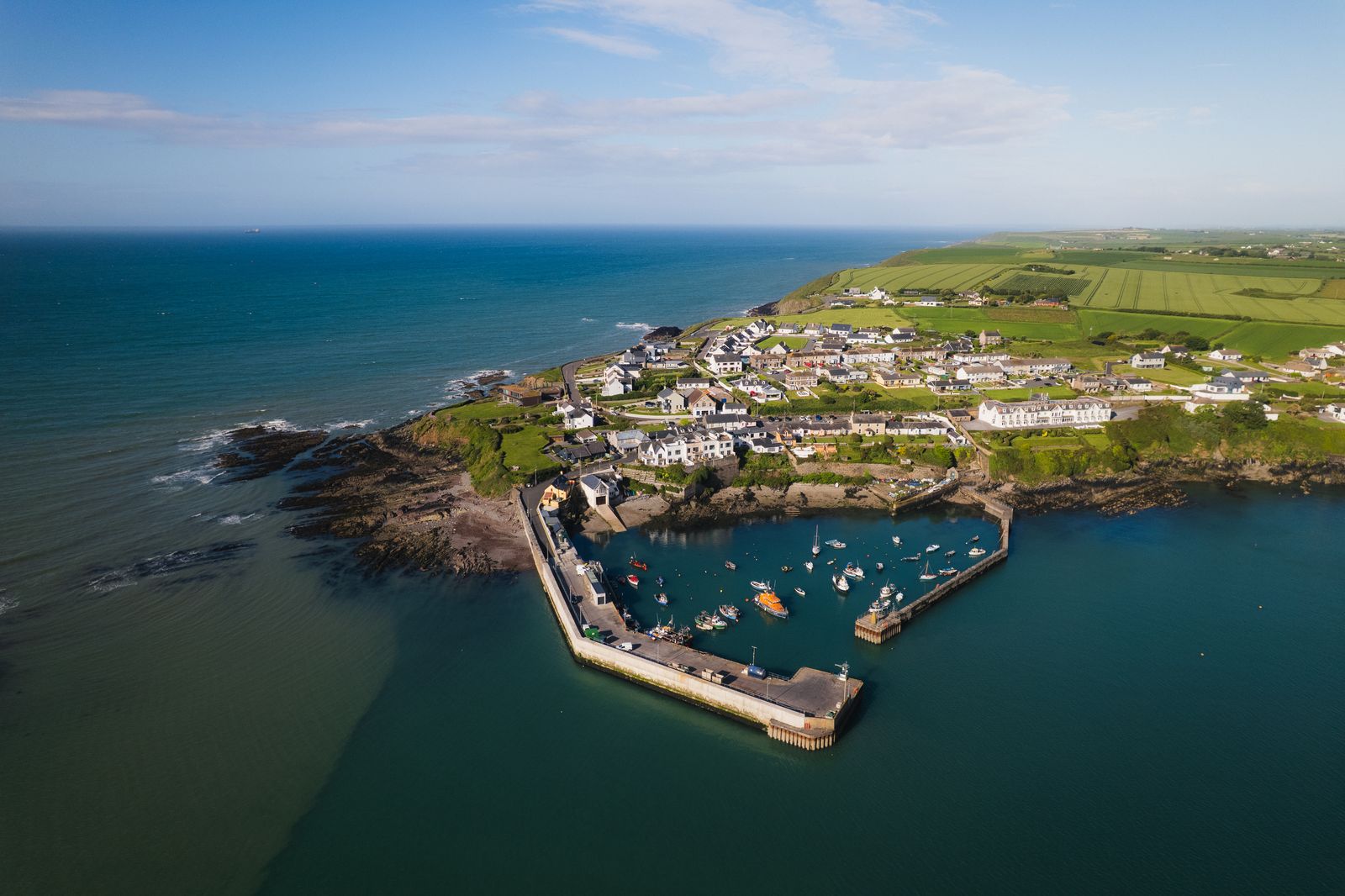 Coastal town and harbour on a narrow peninsula